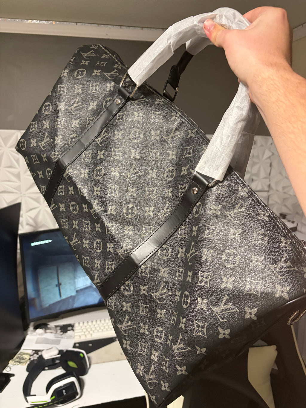 LV DUFFEL BAG